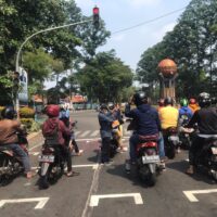 Garis Pembatas Kendaraan Roda Dua di Kota Tangerang Dianggap Tak Efektif