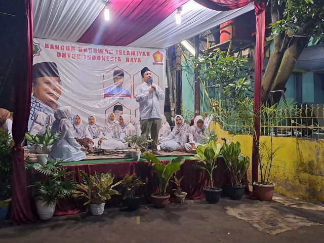 Tabligh Akbar, Wakil Ketua DPRD Kota Tangerang Sosialisasikan Program UMKM