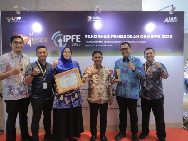 Bangga! Pemkot Tangerang Raih Penghargaan Peringkat Terbaik Anugerah Pengadaan Tahun 2023