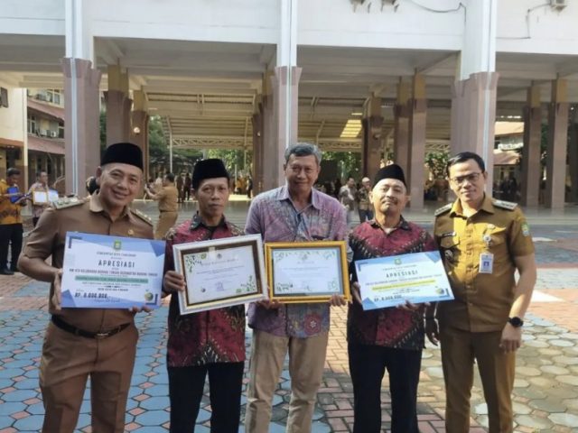 Dua RW di Kelurahan Karang Tengah Kota Tangerang Sukses Raih Penghargaan Kampung Proklim Tingkat Nasional